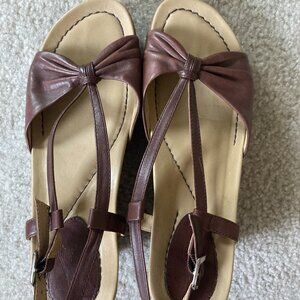 Dansko Naomi Brown Wedge Sandals Size 7.5